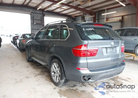 2013 BMW X5 xDrive35I/xDrive35I Premium/xDrive35I Sport Activity z USA, uszkodzony, nr VIN 5UXZV4C54D0E10654